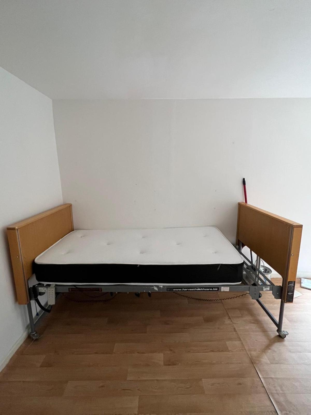 Golders Way Rooms لندن المظهر الخارجي الصورة